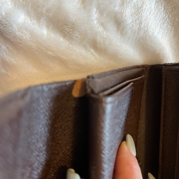 Authentic Louis Vuitton Damier Porte Tresor - Picture 5 of 7